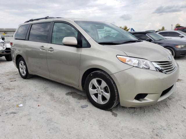 Photo 4 from auction – 2017 TOYOTA SIENNA LE with VIN 5TDKZ3DCXHS839084