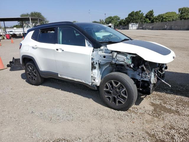 Photo 4 from auction – 2019 JEEP COMPASS TR with VIN 3C4NJDDB8KT630859