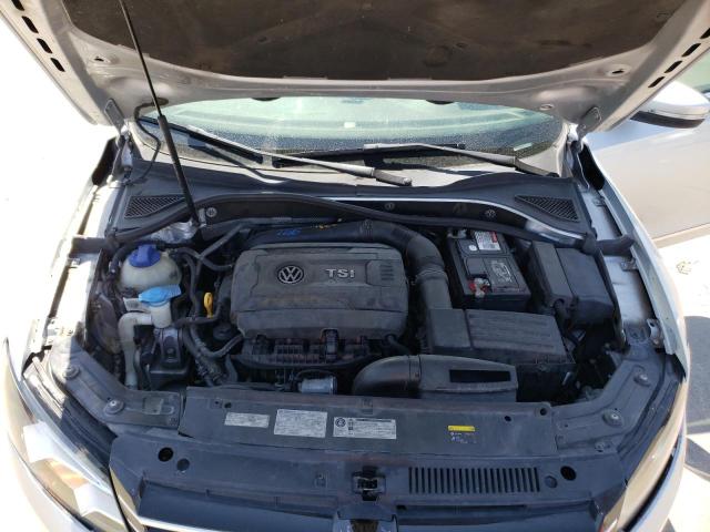 Photo 11 from auction – 2015 VOLKSWAGEN PASSAT SE with VIN 1VWBS7A35FC058758