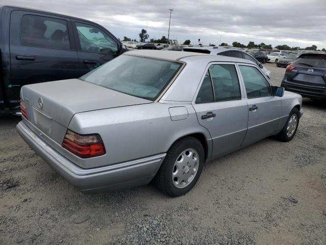 Photo 3 from auction – 1994 MERCEDES-BENZ E 320 with VIN WDBEA32E6RC084221