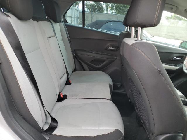 Photo 11 from auction – 2018 CHEVROLET TRAX LS with VIN 3GNCJKSB7JL275087
