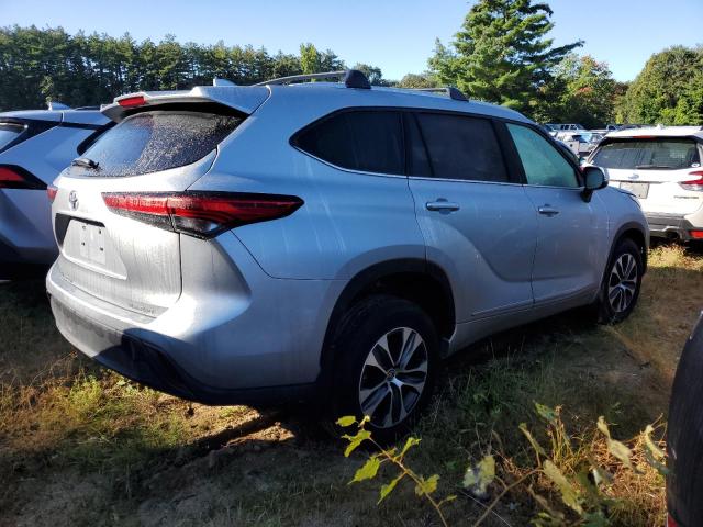 Photo 3 from auction – 2022 TOYOTA HIGHLANDER with VIN 5TDGZRBH8NS256970