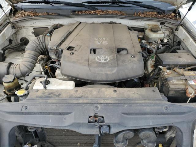Photo 12 from auction – 2004 TOYOTA 4RUNNER SR with VIN JTEZU14R440038875