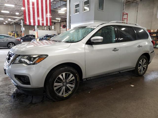 NISSAN PATHFINDER 2017 with VIN 5N1DR2MN5HC686535 - Photo from auction