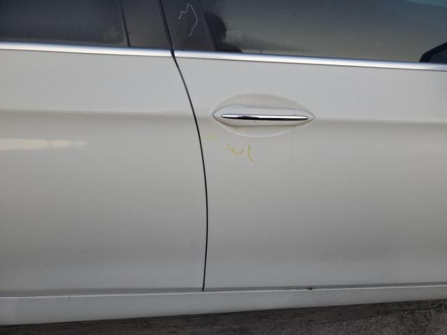Снимка 12 от търг – 2012 BMW 528 XI с VIN WBAXH5C50CDW09711
