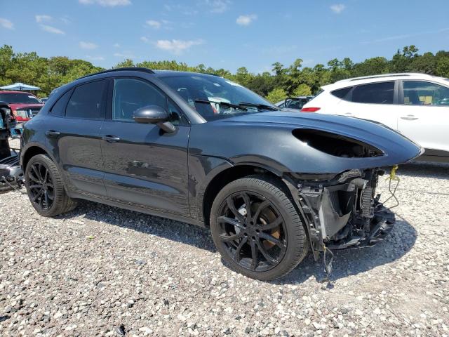 Photo 4 from auction – 2017 PORSCHE MACAN S with VIN WP1AB2A54HLB14970