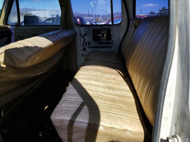 Photo 10 from auction – 1983 GMC SUBURBAN K with VIN 1G5GK26J4DF520989