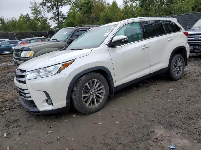 TOYOTA HIGHLANDER 2019 z numerem VIN 5TDJZRFH6KS915527 - Zdjęcie z aukcji