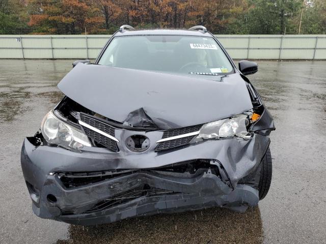 Photo 5 from auction – 2015 TOYOTA RAV4 LE with VIN JTMBFREV5FD143818