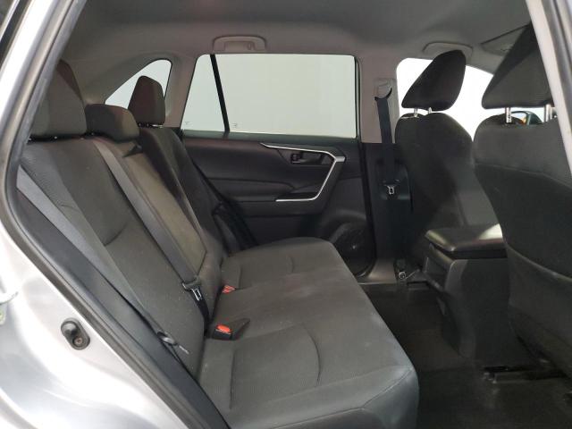 Photo 11 from auction – 2021 TOYOTA RAV4 LE with VIN 2T3K1RFV9MC117401