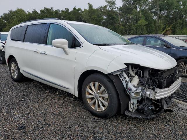 Photo 4 from auction – 2017 CHRYSLER PACIFICA T with VIN 2C4RC1BG0HR809434