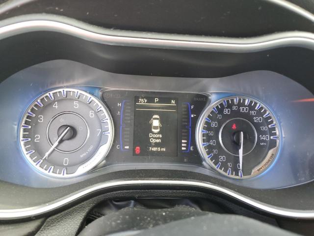 Photo 9 from auction – 2015 CHRYSLER 200 LIMITE with VIN 1C3CCCAB2FN561502