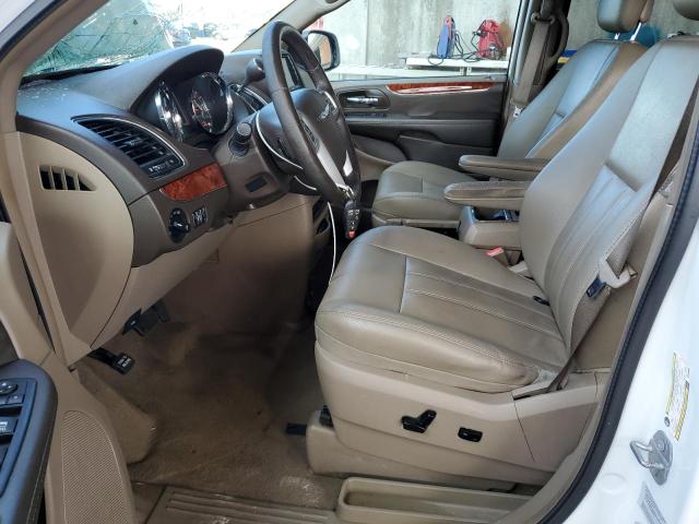 Photo 7 from auction – 2016 CHRYSLER TOWN & COU with VIN 2C4RC1BG5GR245682