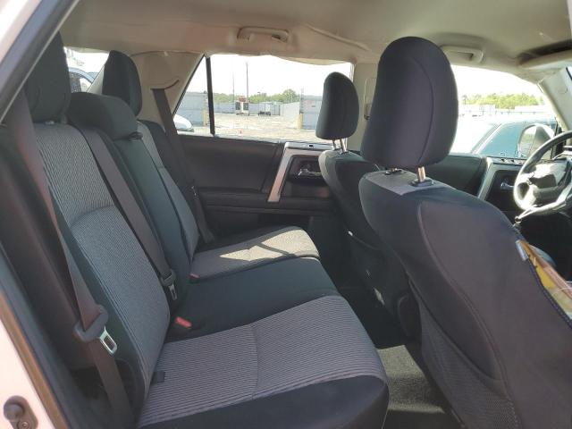 Photo 10 from auction – 2020 TOYOTA 4RUNNER SR with VIN JTEBU5JR2L5763762