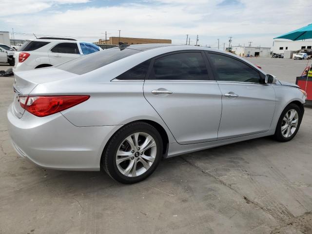 Photo 3 from auction – 2012 HYUNDAI SONATA SE with VIN 5NPEC4ACXCH351129