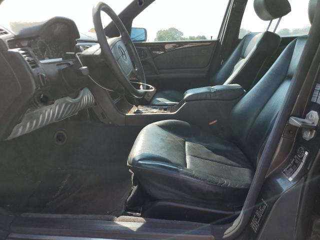 Photo 7 from auction – 1997 MERCEDES-BENZ E 320 with VIN WDBJF55F8VJ030070