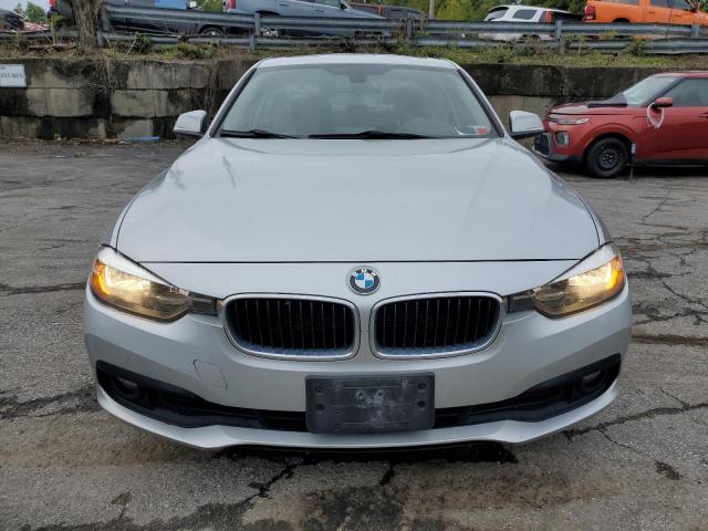 Photo 5 from auction – 2017 BMW 320 XI with VIN WBA8E5G52HNU41580