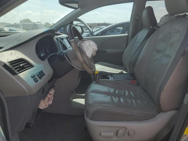 Photo 7 from auction – 2012 TOYOTA SIENNA XLE with VIN 5TDDK3DCXCS044249
