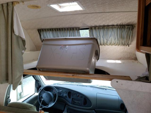Photo 9 from auction – 2003 WINNEBAGO MINNIE with VIN 1FDWE35S62HB64053