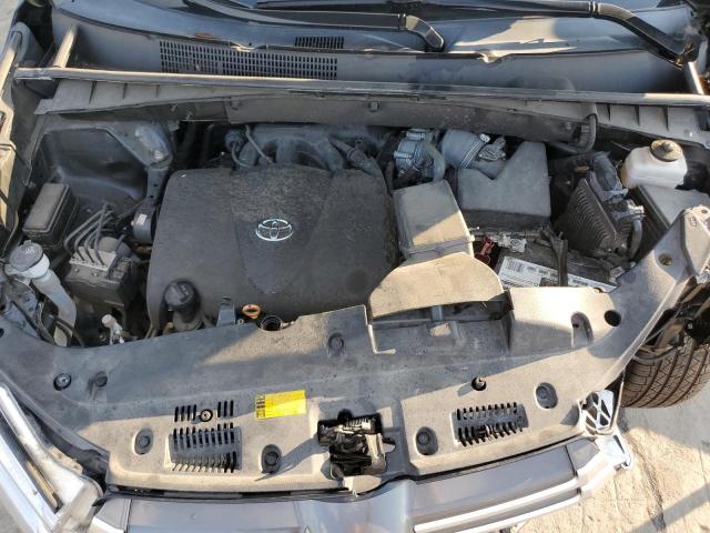 Photo 12 from auction – 2018 TOYOTA HIGHLANDER with VIN 5TDKZRFH4JS544810