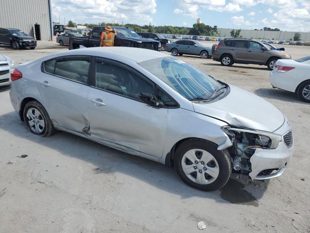 Photo 4 from auction – 2016 KIA FORTE LX with VIN KNAFK4A61G5585616