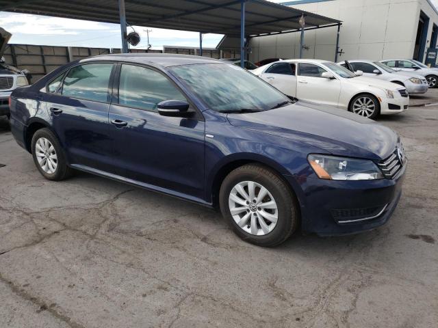 Photo 4 from auction – 2014 VOLKSWAGEN PASSAT S with VIN 1VWAS7A3XEC099249