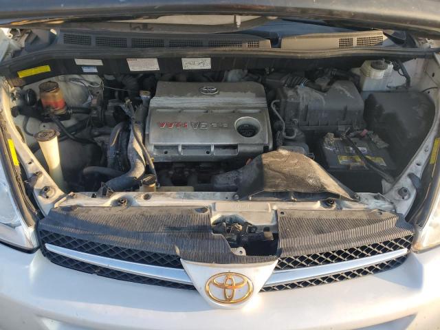 Photo 12 from auction – 2004 TOYOTA SIENNA XLE with VIN 5TDBA22C84S002283
