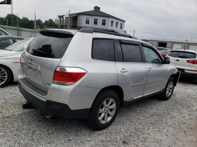 Photo 3 from auction – 2011 TOYOTA HIGHLANDER with VIN 5TDBK3EH9BS079140