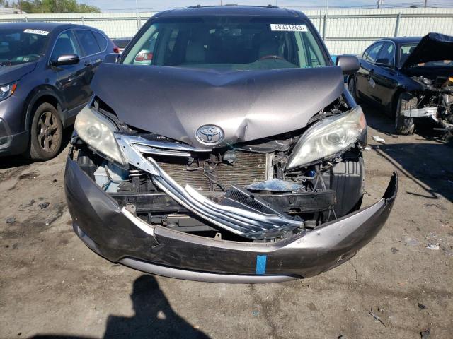 Photo 5 from auction – 2012 TOYOTA SIENNA XLE with VIN 5TDDK3DC8CS042600