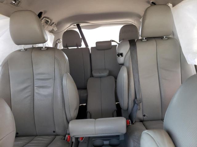 Photo 10 from auction – 2013 TOYOTA SIENNA XLE with VIN 5TDYK3DC8DS355147