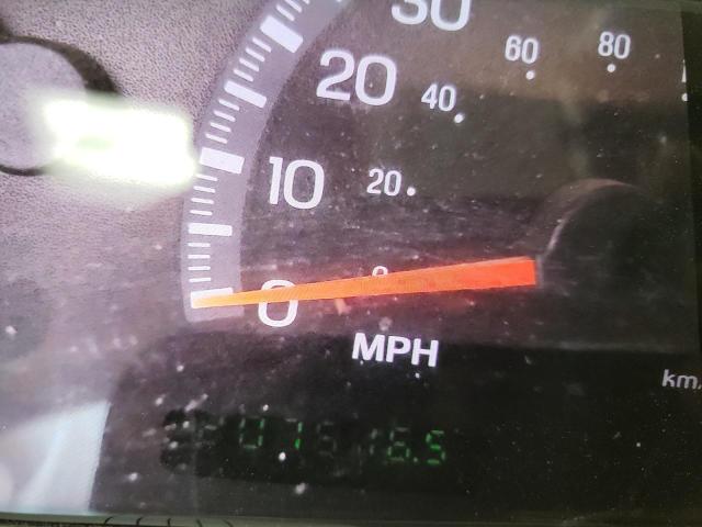Photo 9 from auction – 2000 FORD F150 with VIN 1FTRX07WXYKB34267