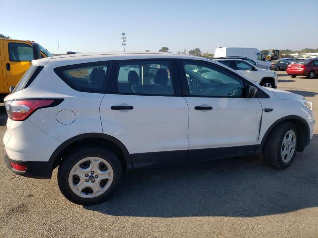 Photo 3 from auction – 2017 FORD ESCAPE S with VIN 1FMCU0F73HUE61618