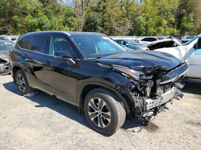 Photo 4 from auction – 2022 TOYOTA HIGHLANDER with VIN 5TDGZRAH9NS559130