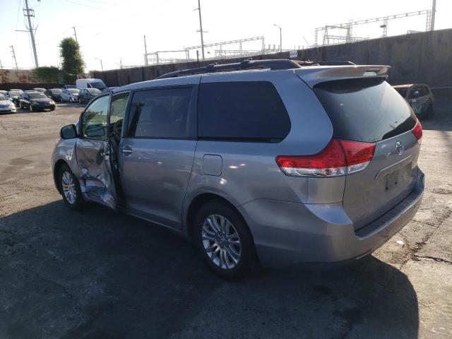 Photo 2 from auction – 2011 TOYOTA SIENNA XLE with VIN 5TDYK3DC2BS066309
