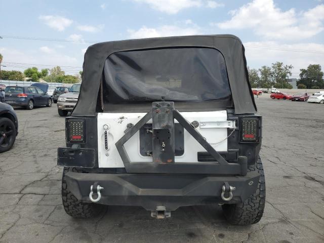 Photo 6 from auction – 2015 JEEP WRANGLER U with VIN 1C4BJWFG7FL743632