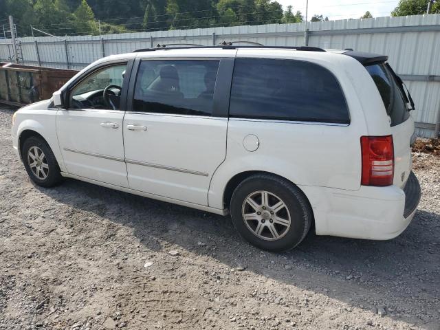 Photo 2 from auction – 2010 CHRYSLER TOWN & COU with VIN 2A4RR5D11AR152139