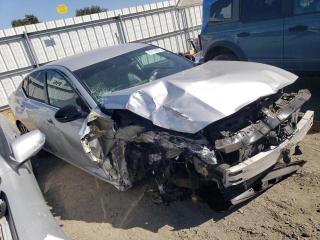 Photo 4 from auction – 2019 NISSAN ALTIMA SR with VIN 1N4BL4CV5KC147968