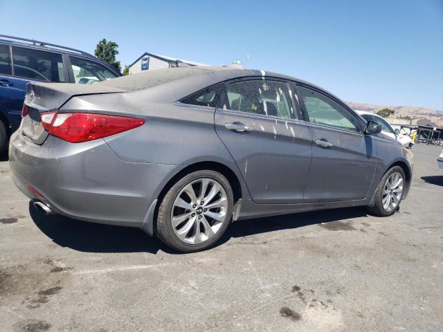 Photo 3 from auction – 2013 HYUNDAI SONATA SE with VIN 5NPEC4AC2DH567722