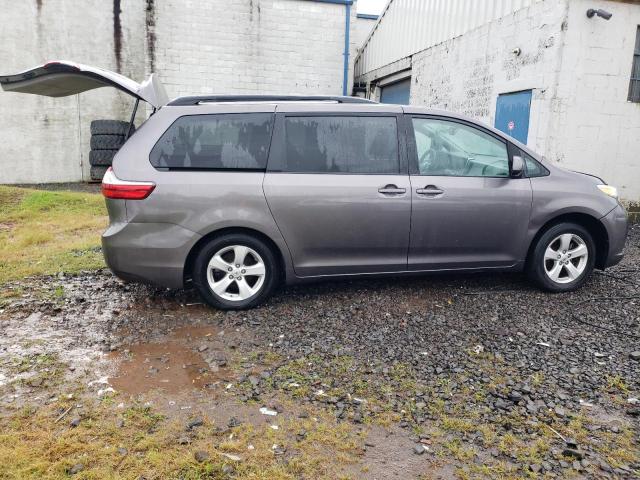 Photo 3 from auction – 2015 TOYOTA SIENNA LE with VIN 5TDKK3DC6FS677097