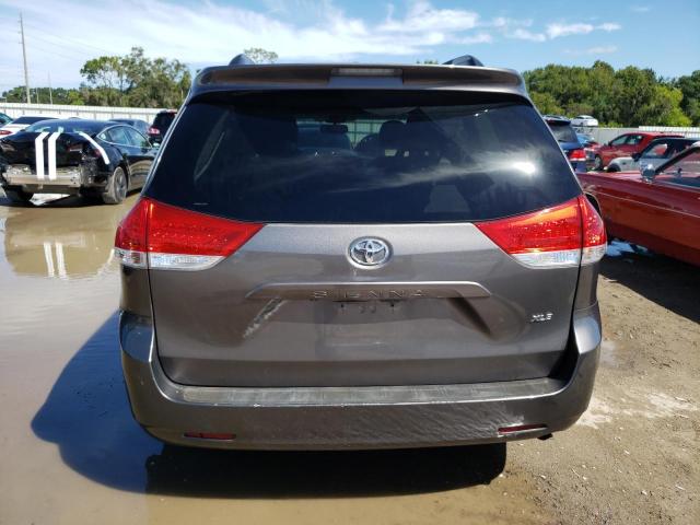 Photo 6 from auction – 2014 TOYOTA SIENNA XLE with VIN 5TDYK3DC7ES523328