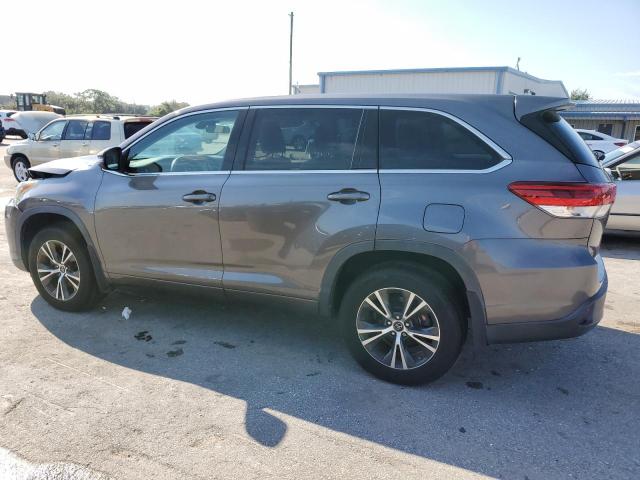 Снимка 2 от търг – 2018 TOYOTA HIGHLANDER с VIN 5TDBZRFH6JS497036