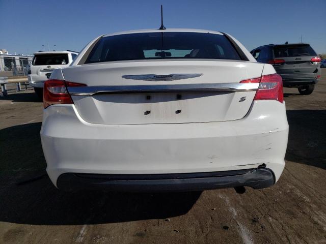 Photo 6 from auction – 2014 CHRYSLER 200 TOURIN with VIN 1C3CCBBB2EN119360