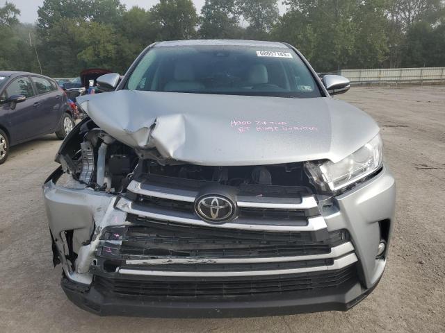 Photo 5 from auction – 2017 TOYOTA HIGHLANDER with VIN 5TDBZRFH7HS434604