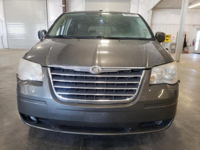 Photo 5 from auction – 2010 CHRYSLER TOWN & COU with VIN 2A4RR8DX7AR454637