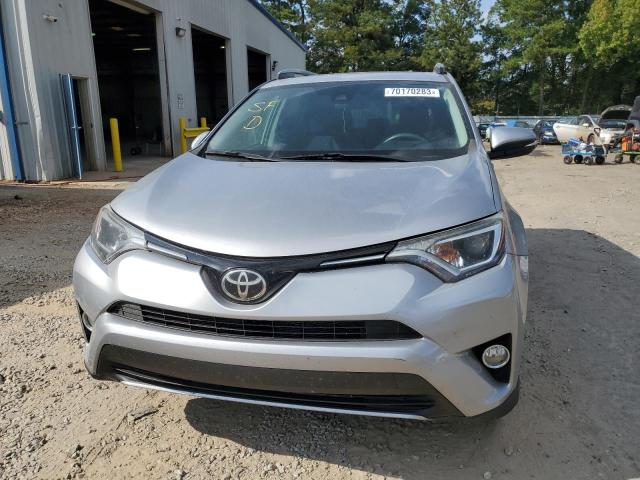 Photo 5 from auction – 2017 TOYOTA RAV4 XLE with VIN 2T3WFREV0HW374469