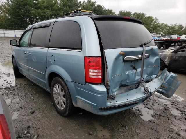 Photo 2 from auction – 2010 CHRYSLER TOWN & COU with VIN 2A4RR5D19AR170209