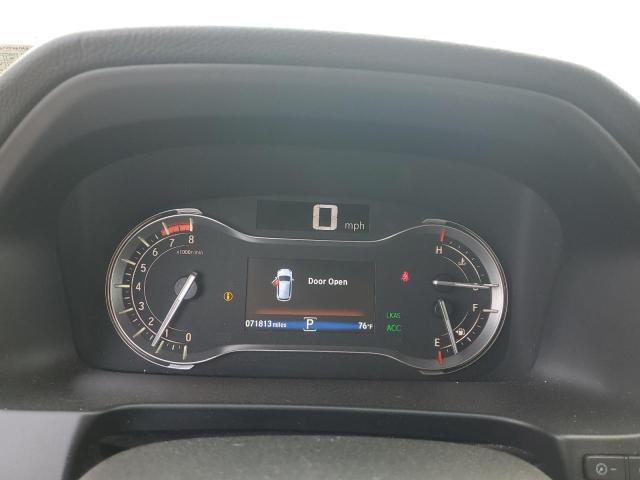 Photo 9 from auction – 2018 HONDA PILOT TOUR with VIN 5FNYF6H95JB009500