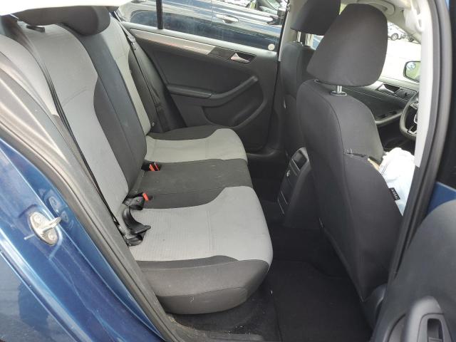 Photo 10 from auction – 2017 VOLKSWAGEN JETTA S with VIN 3VW2B7AJ7HM288625