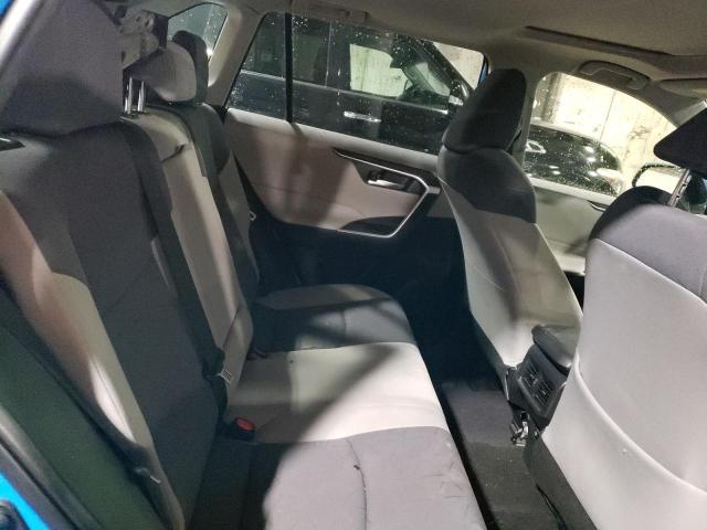 Photo 11 from auction – 2021 TOYOTA RAV4 XLE with VIN JTMW1RFVXMD065614