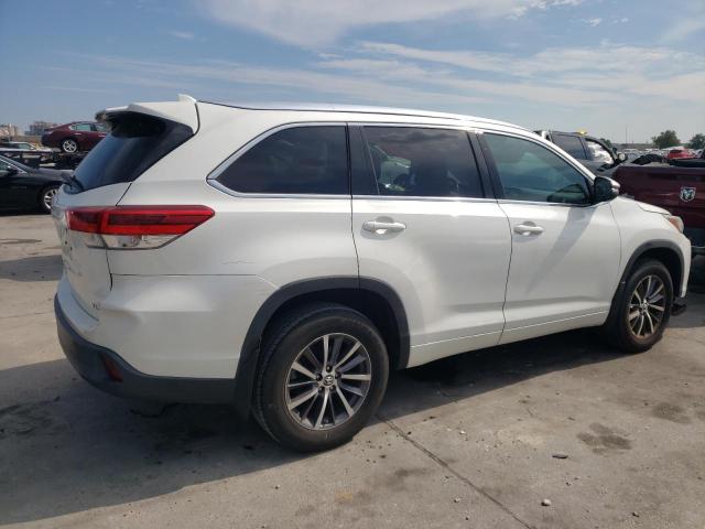صورة رقم 3 من المزاد - 2017 TOYOTA HIGHLANDER مع VIN 5TDKZRFH6HS520924